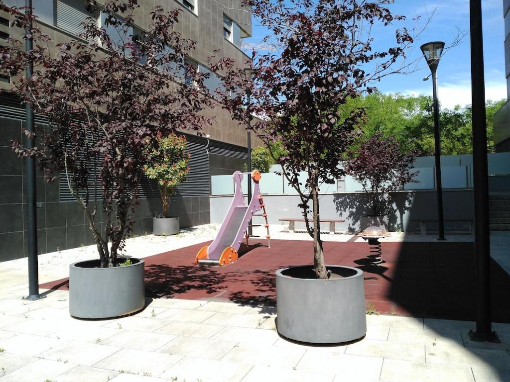 Luxury Flat, 3 Bedrooms, 2 Bathrooms And Swimming Pool Next To The Beach!! Sant Adria de Besos Exterior photo